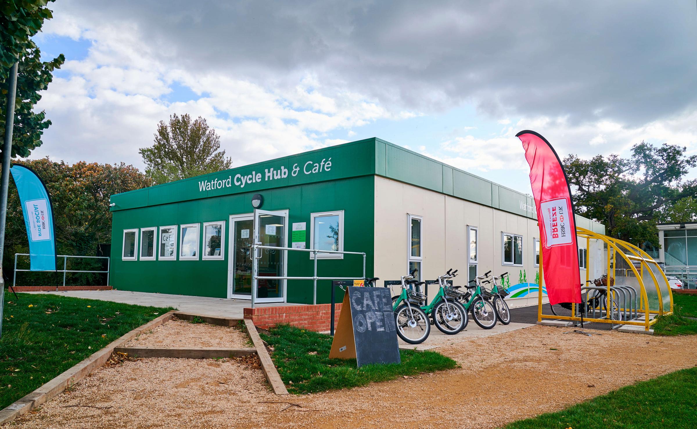 cycle hub leavesden