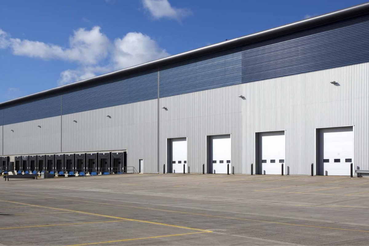 Former Amazon Hemel warehouse taken over by Sysco