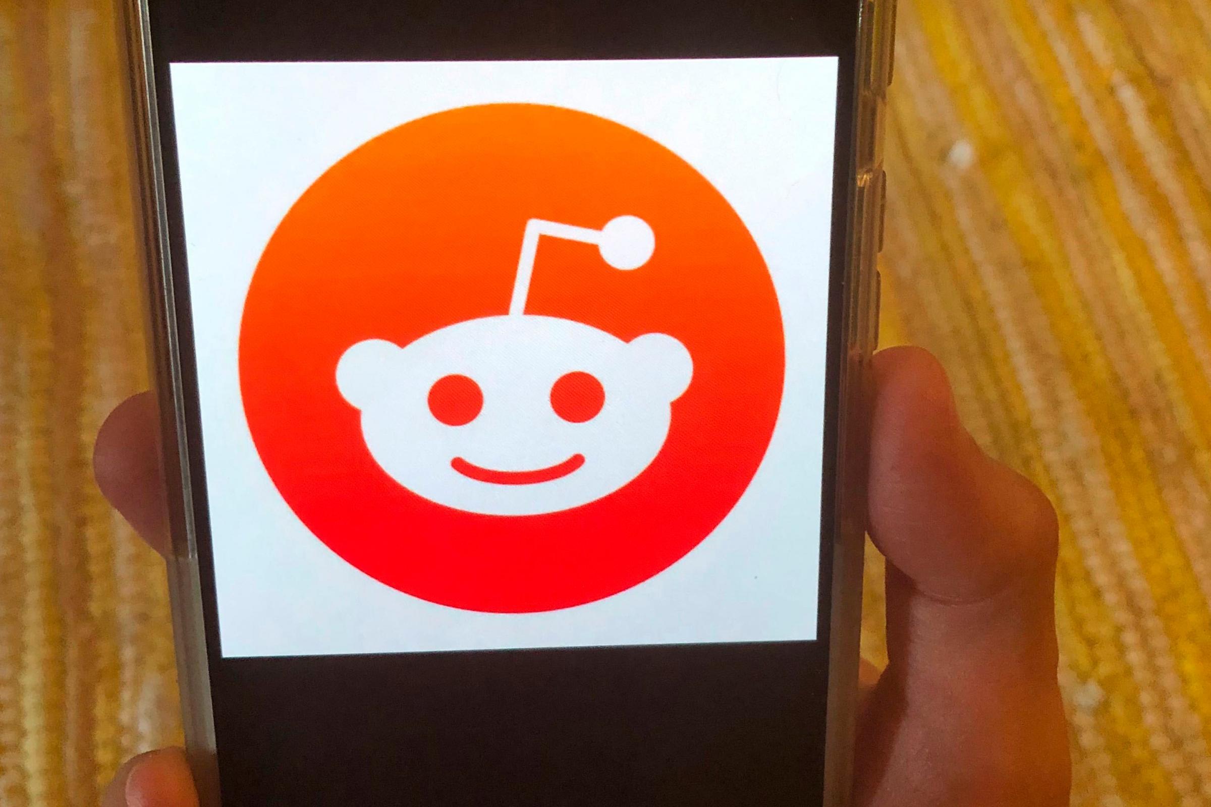 Reddit strikes deal allowing Google to train AI models on its posts